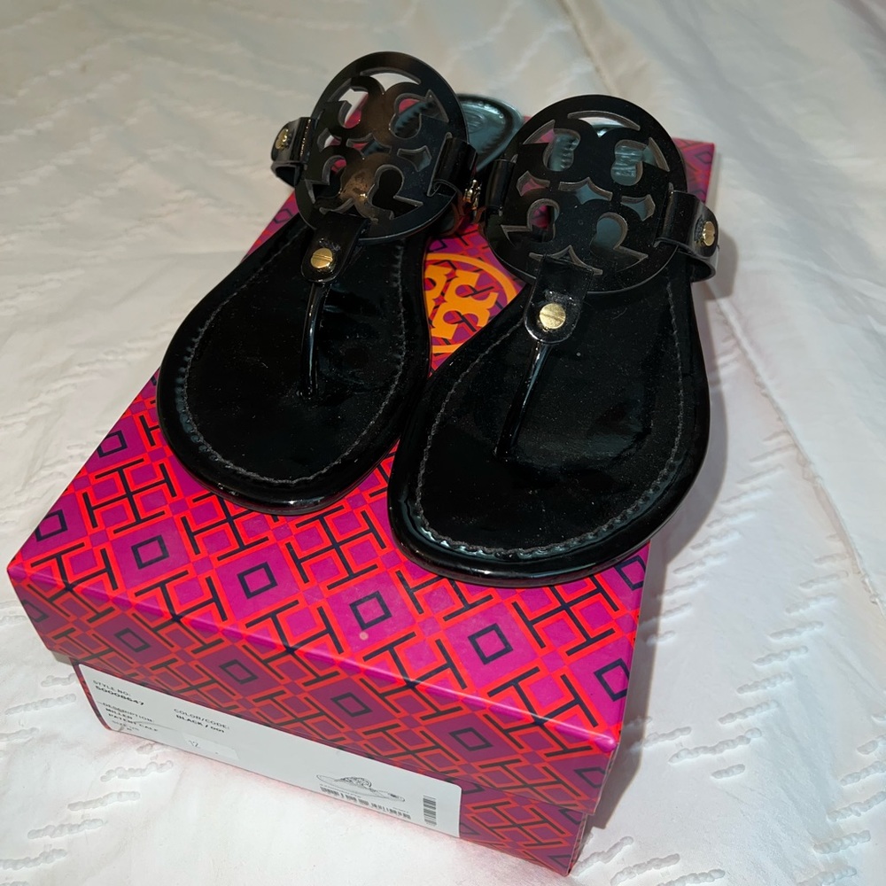Like NEW WITH BOX! Tory Burch miller sandals